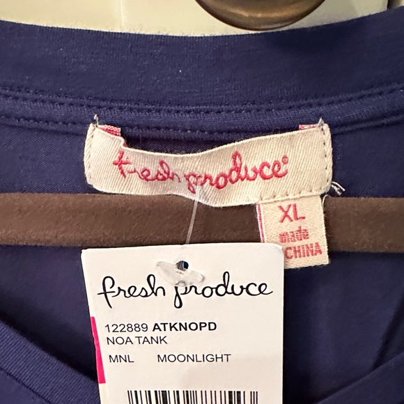 Fresh Produce Women's Navy Twist-Front Tank Top - Picture 2 of 3